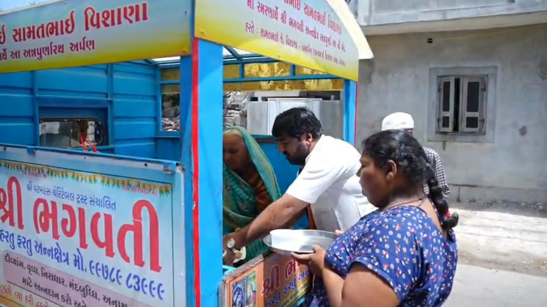 મૂંગા પશુઓની સેવા
